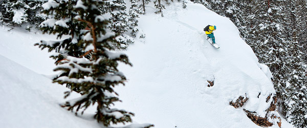 gray_day_ski_and_snowboard_photography